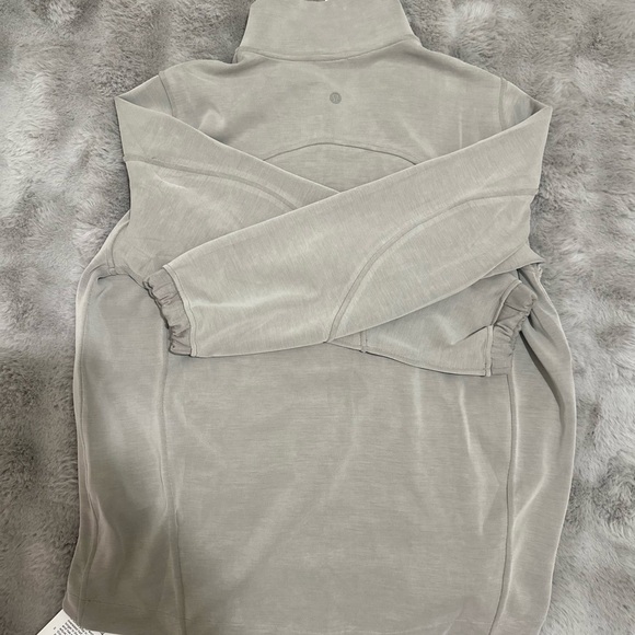 NWT Lululemon Softstreme Half-Zip Long Size S Warm Ash Grey - Picture 5 of 6